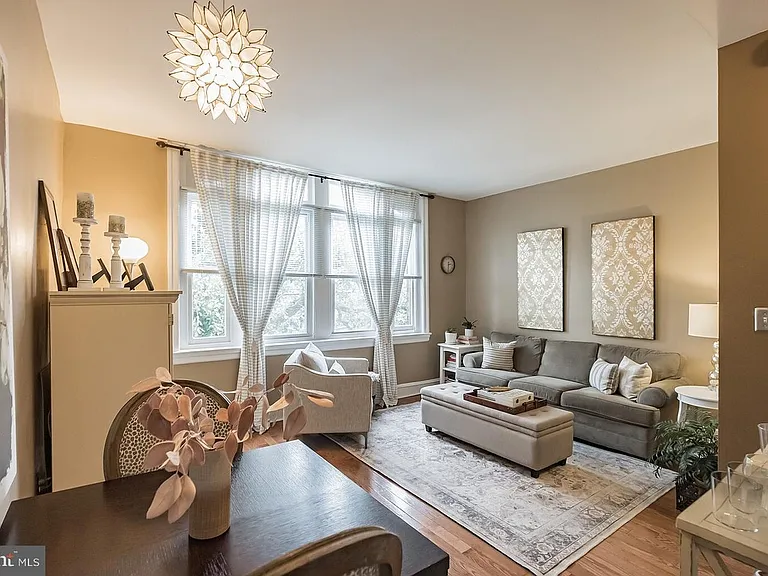 405 Bainbridge St #B — Photo 1