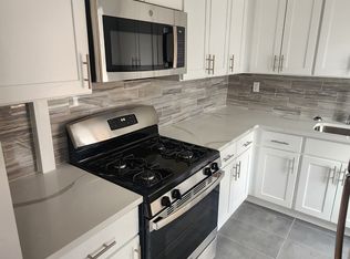 73-06 197th St #A, Fresh Meadows, NY 11366