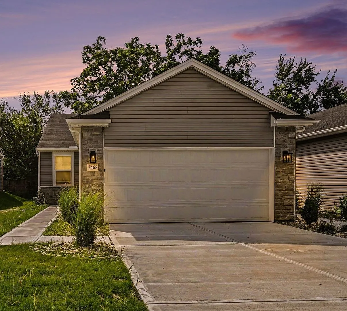 New Modern Duplex | 2 Bed, 2 Bath | Cincinnati — Photo 1