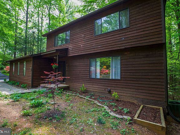 3rd image of 6203 Blossom Ln