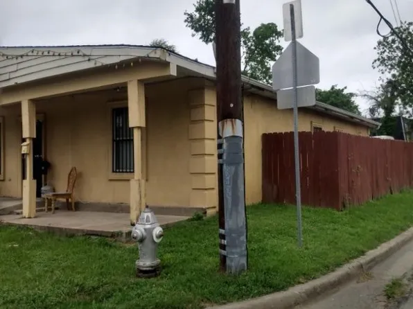 4351 Jamaica St, Dallas, TX 75210