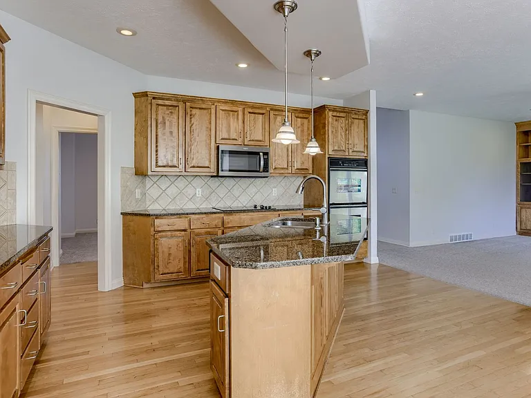 18074 Mayberry St — Photo 10