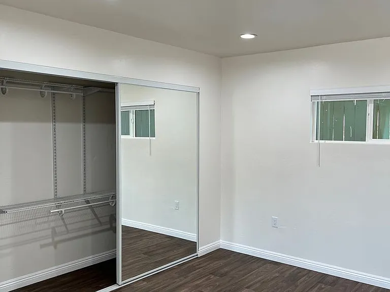 3955 Helix Ln — Photo 6