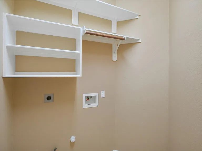 2610 Easton Springs Ct — Photo 11