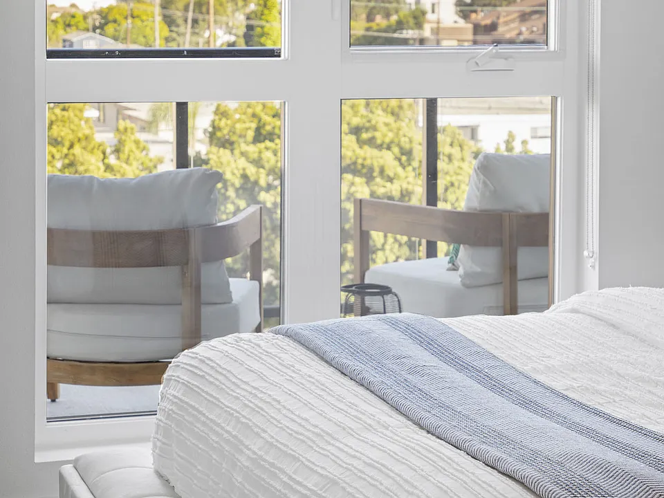 The Charlie Mar Vista apartments community photo