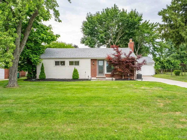 2118 Middlebelt Rd, West Bloomfield, MI 48324