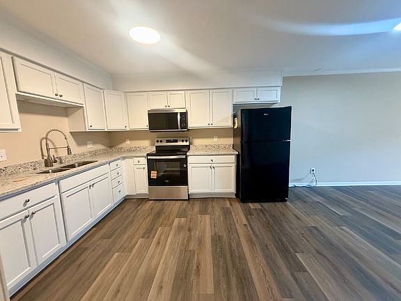 2nd image of 104 Cordillo Pkwy APT J6
