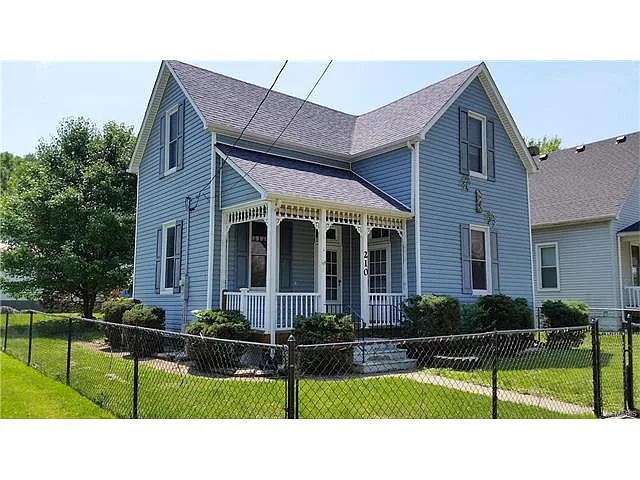210 S Long St photo 1
