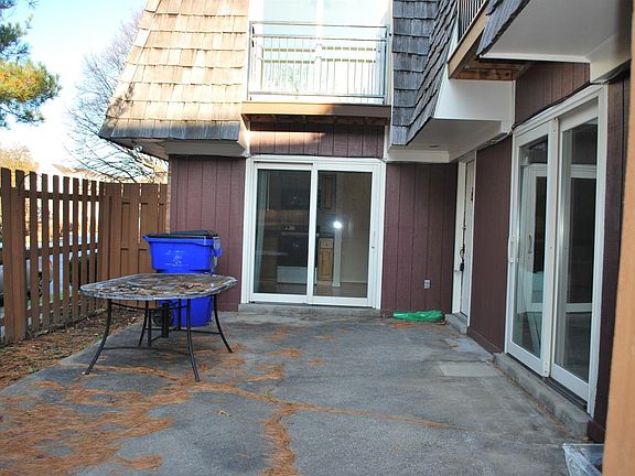 4th image of 800 Turkey Foot Ct APT 2