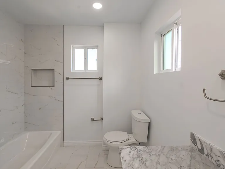 1X-16724 16730 Crenshaw Blvd — Photo 21