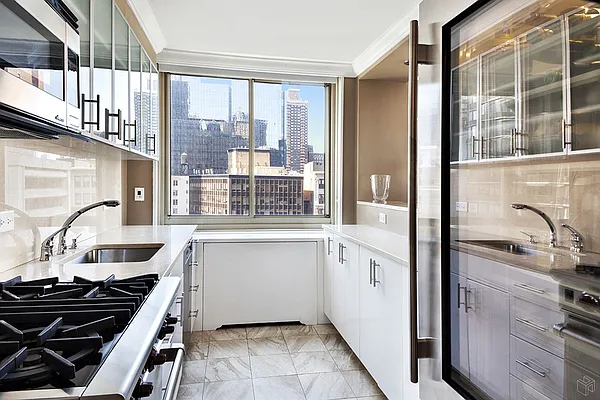 Rented by Halstead Real Estate | media 14