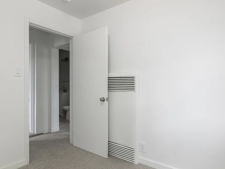 156 N Laxon Ct — Photo 12