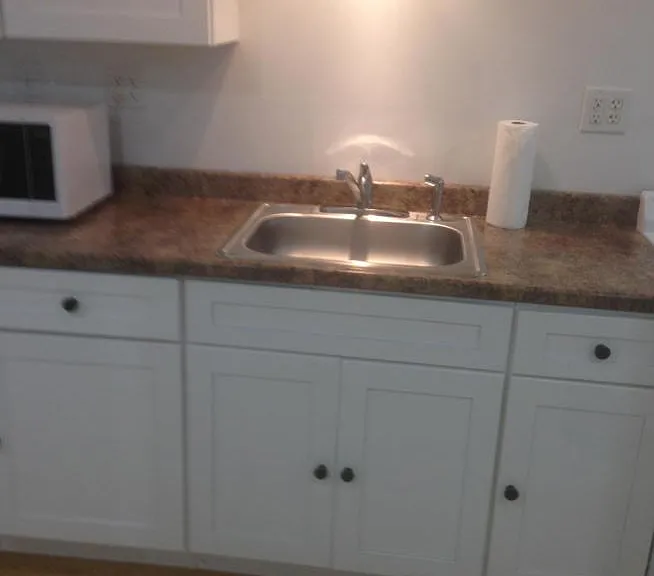 284 Lexington St — Photo 2