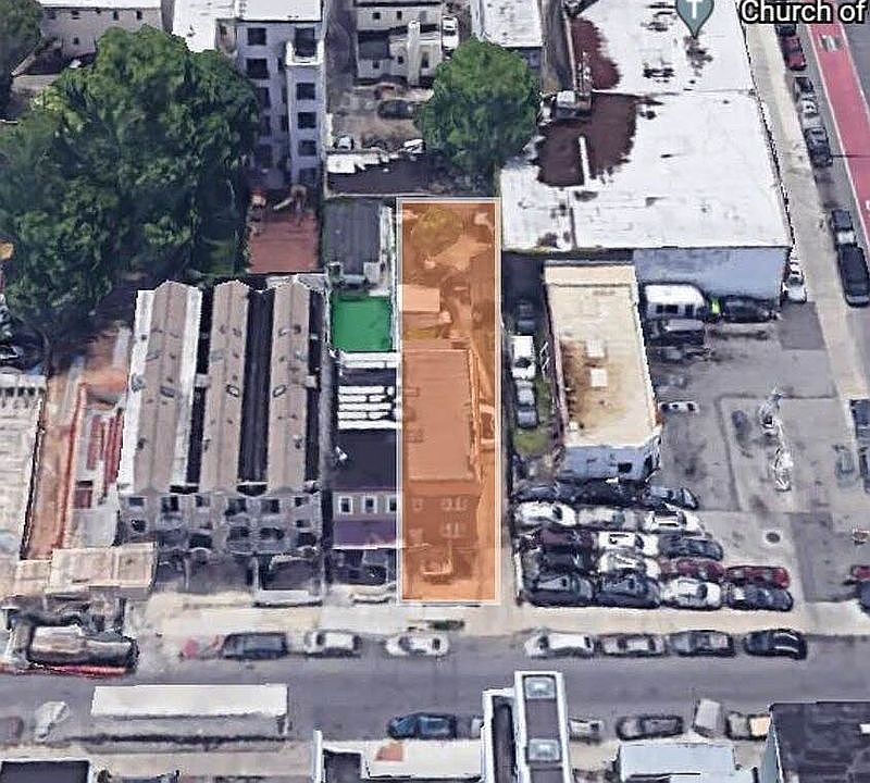 1st image of 114 Erasmus St