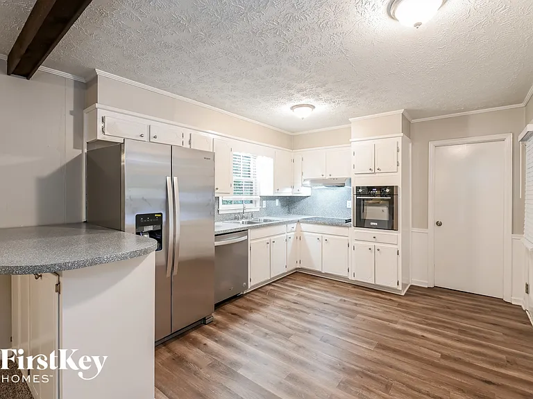 4353 Hale Pl — Photo 4