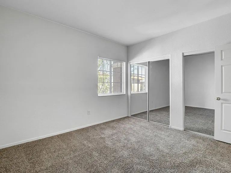 Aspen Peak Condominiums — Photo 38