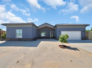 2923 E Laurel Ln, Phoenix, AZ 85028