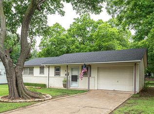 800 Broadway Ave, Euless, TX 76040