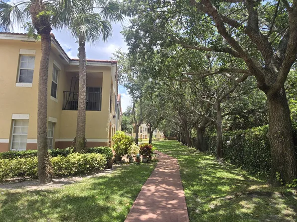 10306 Fox Trail Rd S APT 912, West Palm Beach, FL 33411