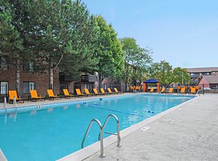 Fifteen98, Naperville, IL 60563