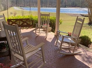 160 Sandy Lake Cir, Fayetteville, GA 30214