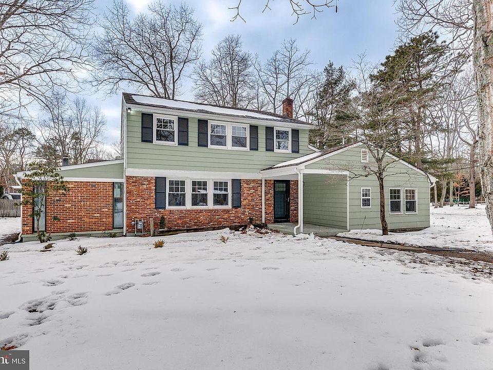 1st image of 496 Tuckerton Rd