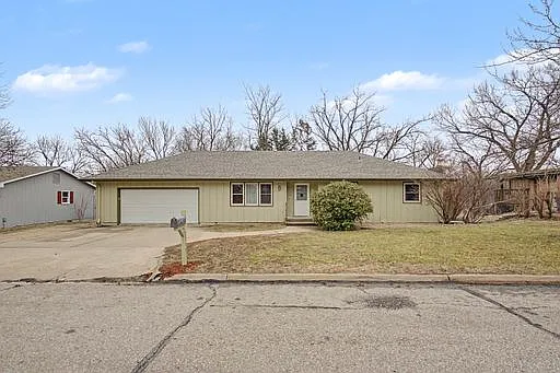 2817 Arbor Dr