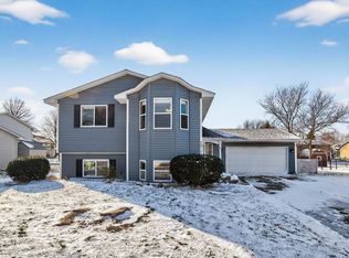 7017 Setzler Pkwy, Minneapolis, MN 55445