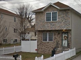 36 Union Ave, Staten Island, NY