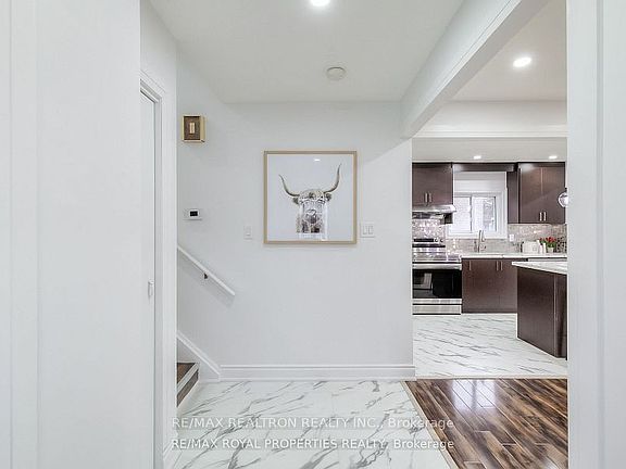 5th image of 802 Modlin Rd