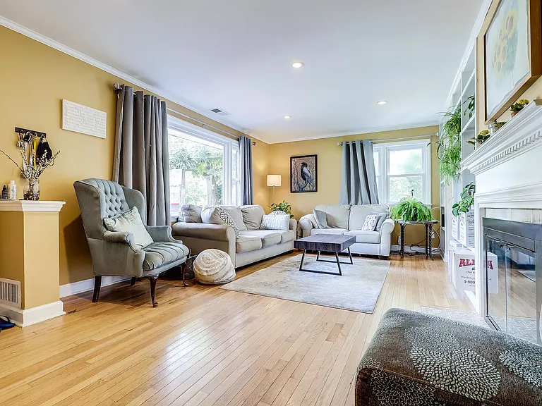 8113 Carlyle Pl — Photo 6