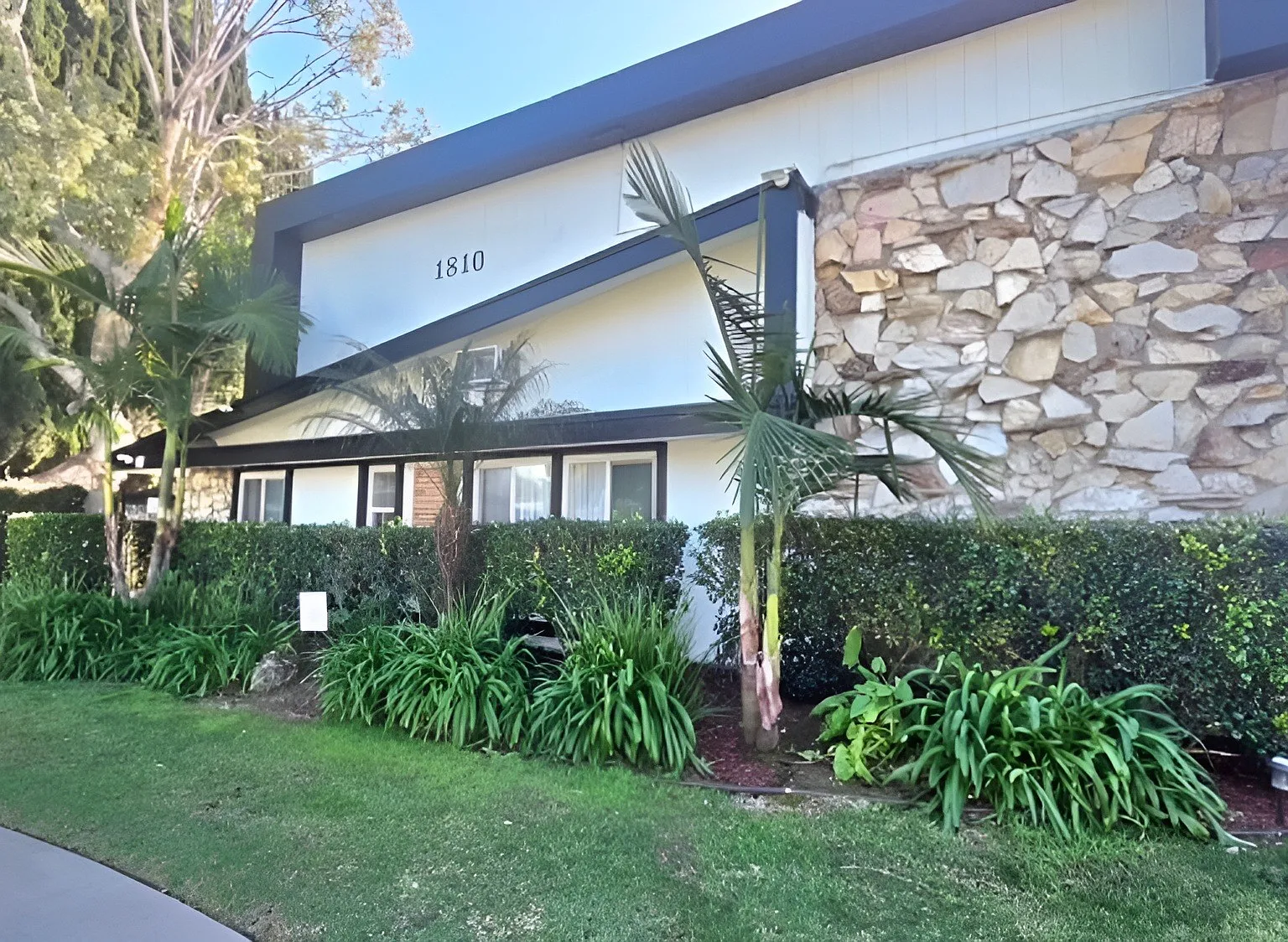 2 bed, $2,495 — Photo 3
