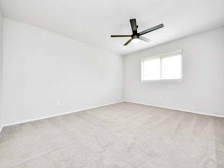 17011 Dusty Mill Dr W — Photo 15