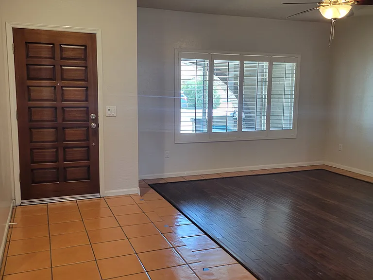 1642 E Carmen St — Photo 8