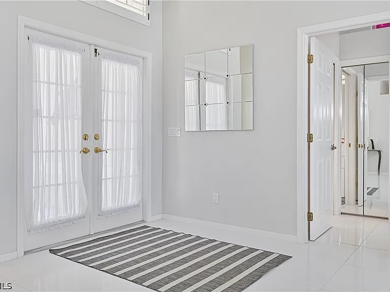 3681 Lakemont Dr — Photo 5