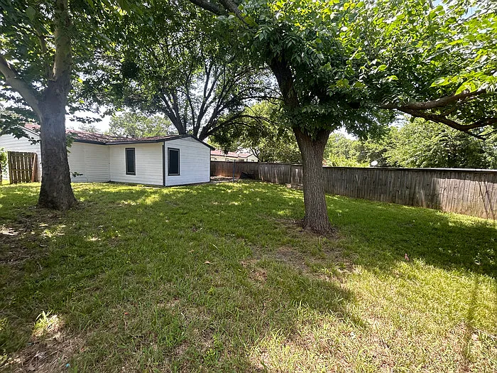 138 Vandenburg Dr #B — Photo 14