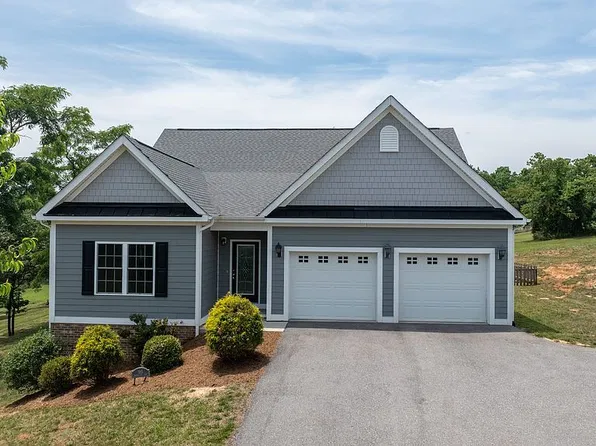 385 Thornblade Way, Blue Ridge, VA 24064
