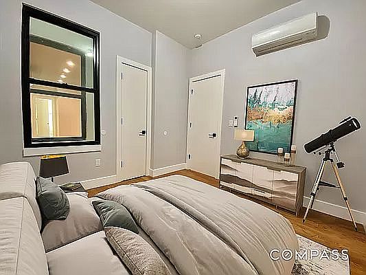 3rd image of 327 Putnam Ave APT 2R
