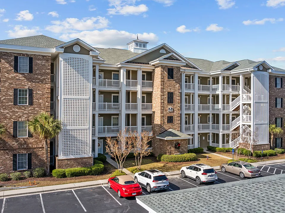 4821 Luster Leaf Cir #302