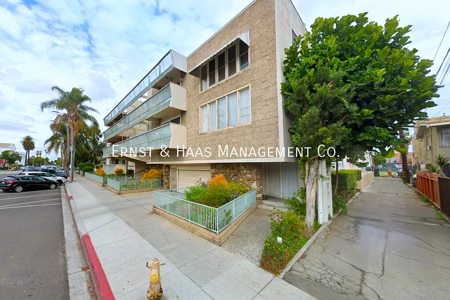 528 Cedar Ave #3H