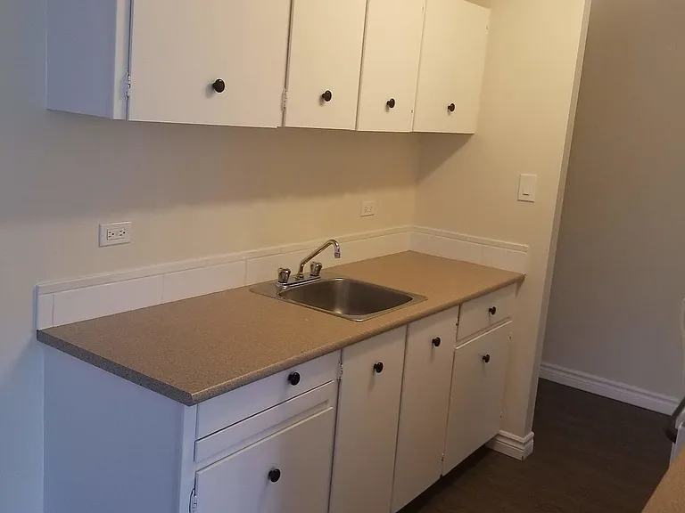 2315 14a St SW #9 — Photo 7
