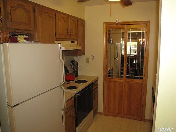 3rd image of 81 Richmond Blvd Unit 3B