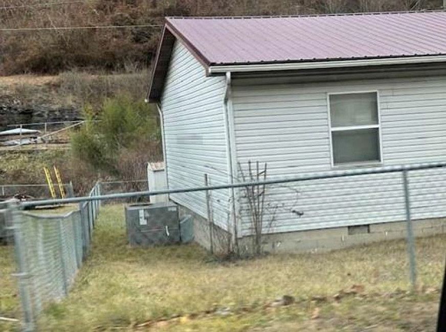 3107 Buffalo Creek Rd, Amherstdale, WV 25607 Zillow