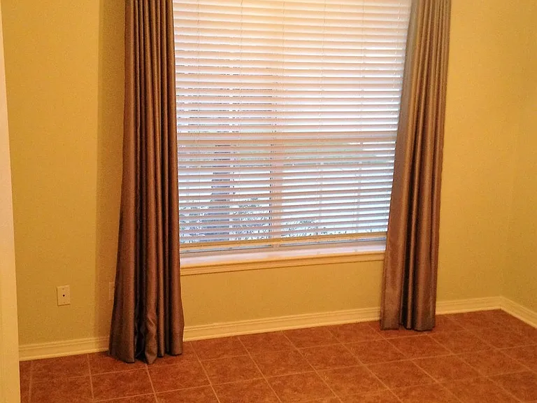 113 Baltic Dr — Photo 27