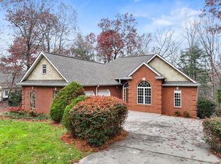 82 Thornwood Ct, Ellijay, GA 30540