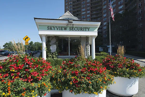 Sold by Brown Harris Stevens Development Marketing | media 24