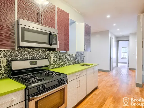 106 Grattan Street image 1 of 16