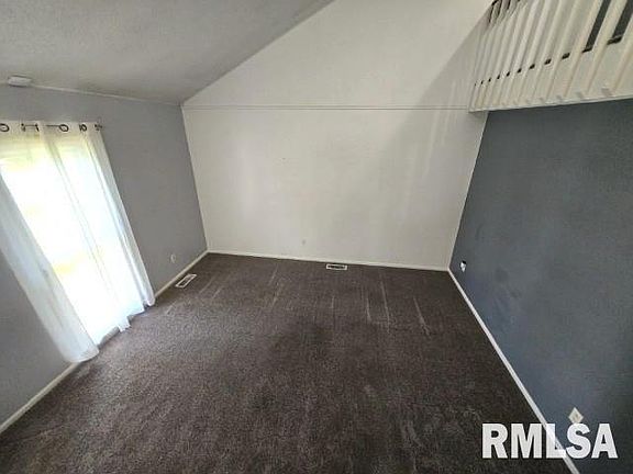 3rd image of 3112 Lime Ave