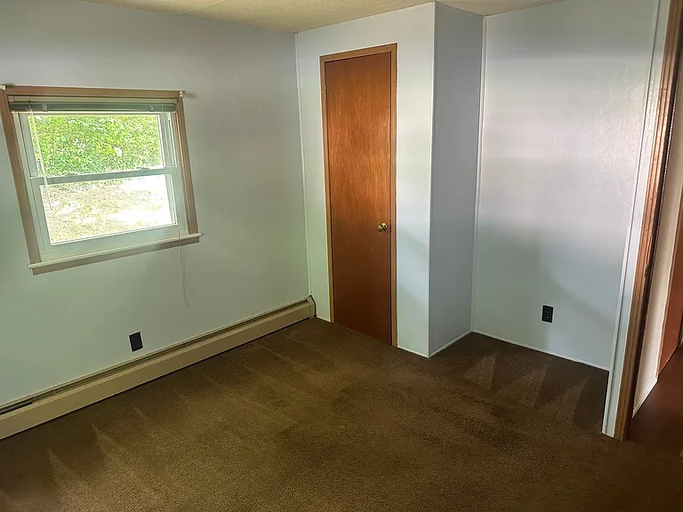 226 Roxbury Rd — Photo 12