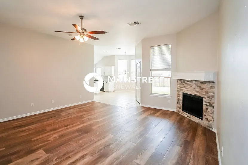 2124 Nw 157Th Terrace — Photo 3